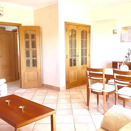 Edificio Marina Pateo 阿尔布费拉