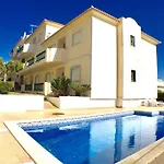 アパート Edificio Marina Pateo アルブフェイラ